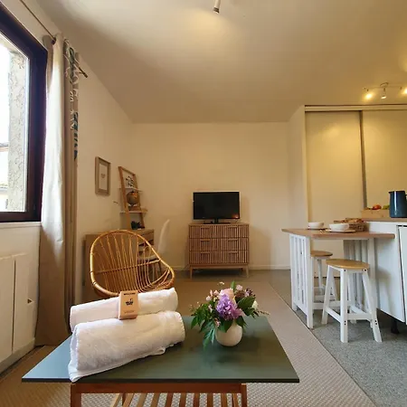 Chaleureux Proche Metro B Διαμέρισμα Pierre-Bénite